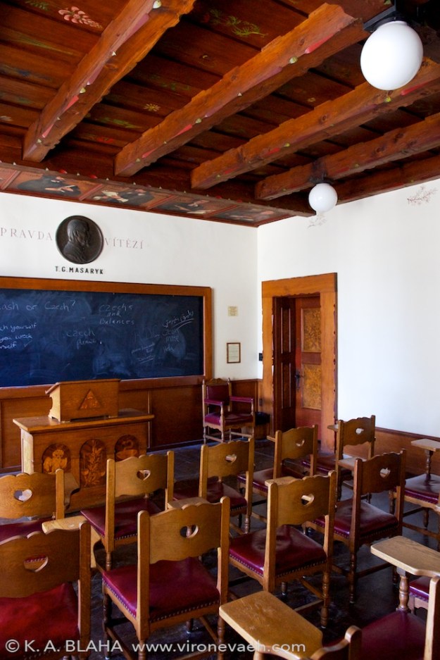 The Czechoslovak room, dedicated in 1939. This room contains a letter from the first President of Czechoslovakia, Tomáš Masaryk, to the students of the University of Pittsburgh.
