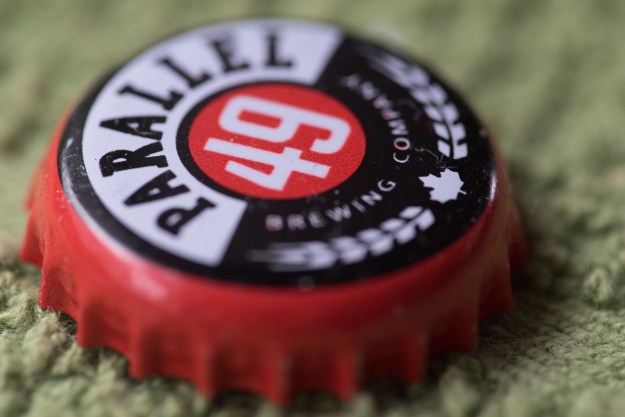 A bottle cap in macro.